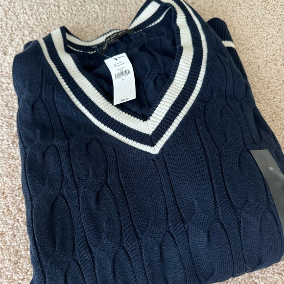 NWT Banana Republic Oversized V-Neck Pullover Sweater - Picture 8 of 8